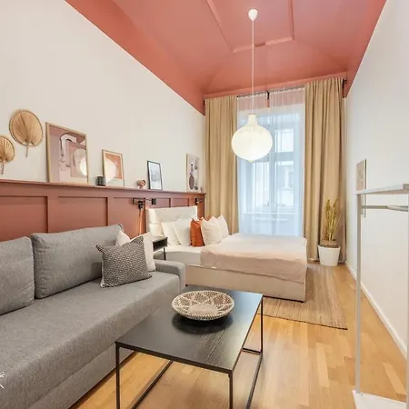 2br With Park & Museum View - 1 - Elevator - Self Check-in Appartement Praag