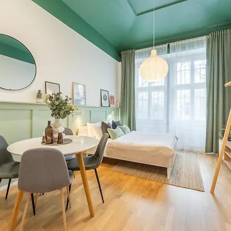 Homely I 50m2 I Elevatori Park & Museum View Прага