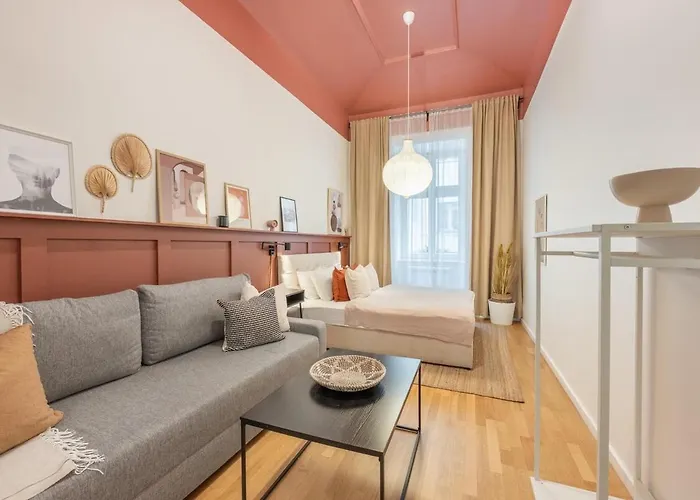 2br With Park & Museum View - 1 - Elevator - Self Check-in Daire Prag